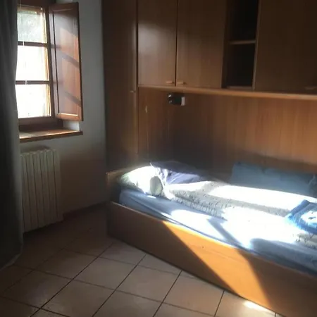 Casa Dalessi Loc Turistica Cin Apartment *