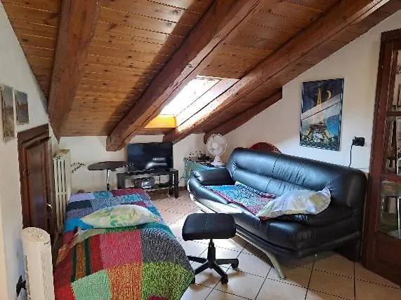 Casa Dalessi Loc Turistica Cin דירה