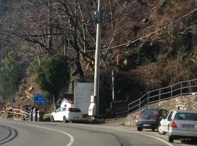 Casa Dalessi Loc Turistica Cin דירה